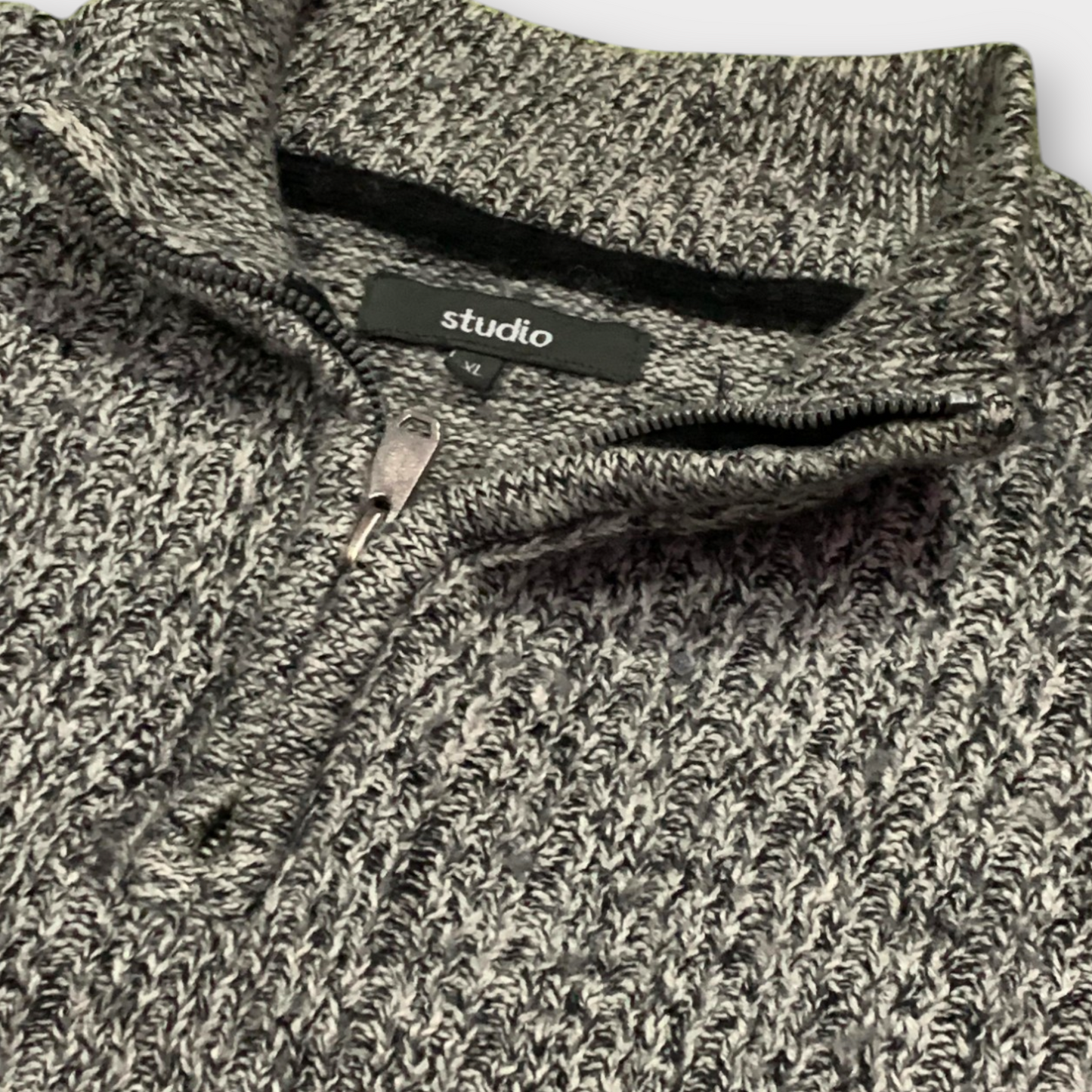 Studio Men's Grey Knitted Quarter Zip Sweater