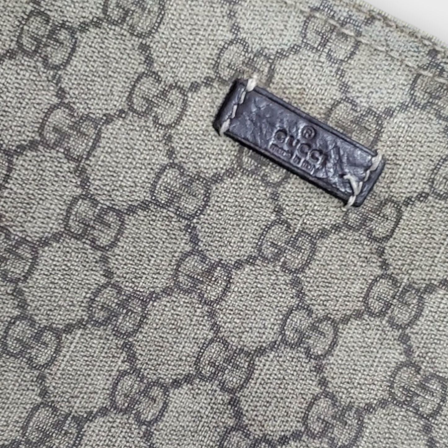 Gucci GG Supreme 201538 Leather Coated Canvas Crossbody Bag