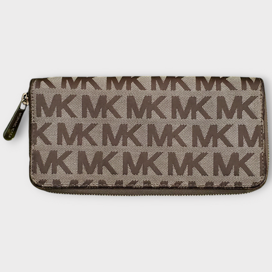 Michael Kors Jet Set Continental Logo Wallet